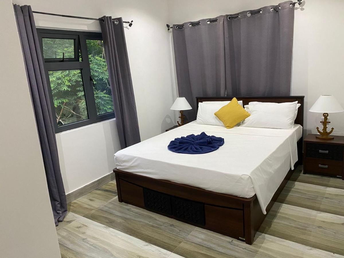 Jasmine Stay Self-Catering Apartments Вікторія Екстер'єр фото